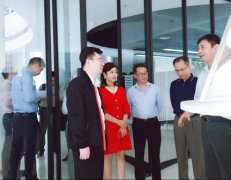 广东省工业和信息化局莅临米兰官方网站-米兰MILAN(中国)调研制造业创新中心建设情况 